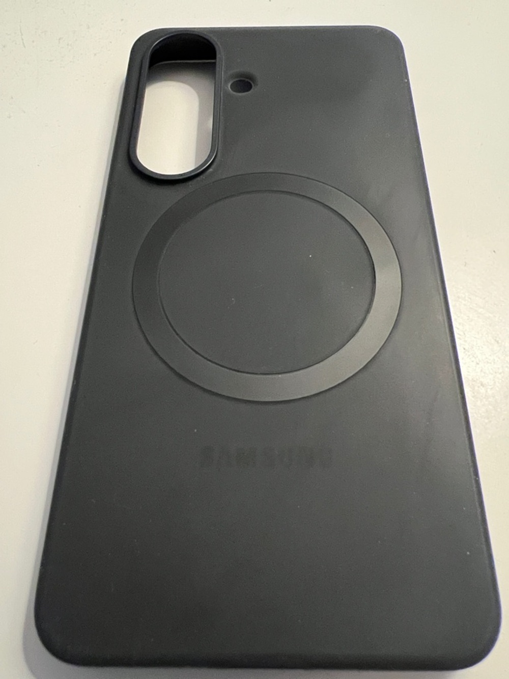 Samsung Galaxy S26 Matte‎ Black Silicone Magnet Case - Picture 3 of 4